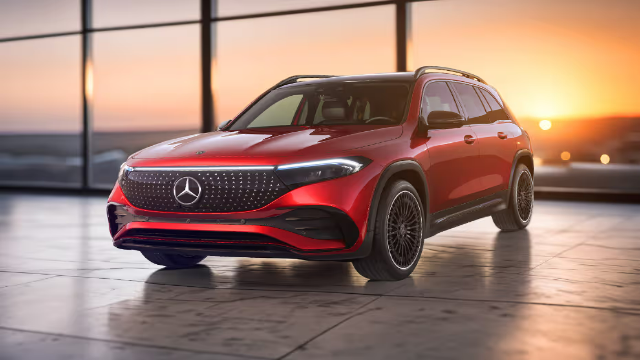 Menyelami Teknologi dan Kenyamanan Mercedes-Benz EQB